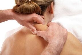 Massage pour l'ostéochondrose de la colonne cervicale